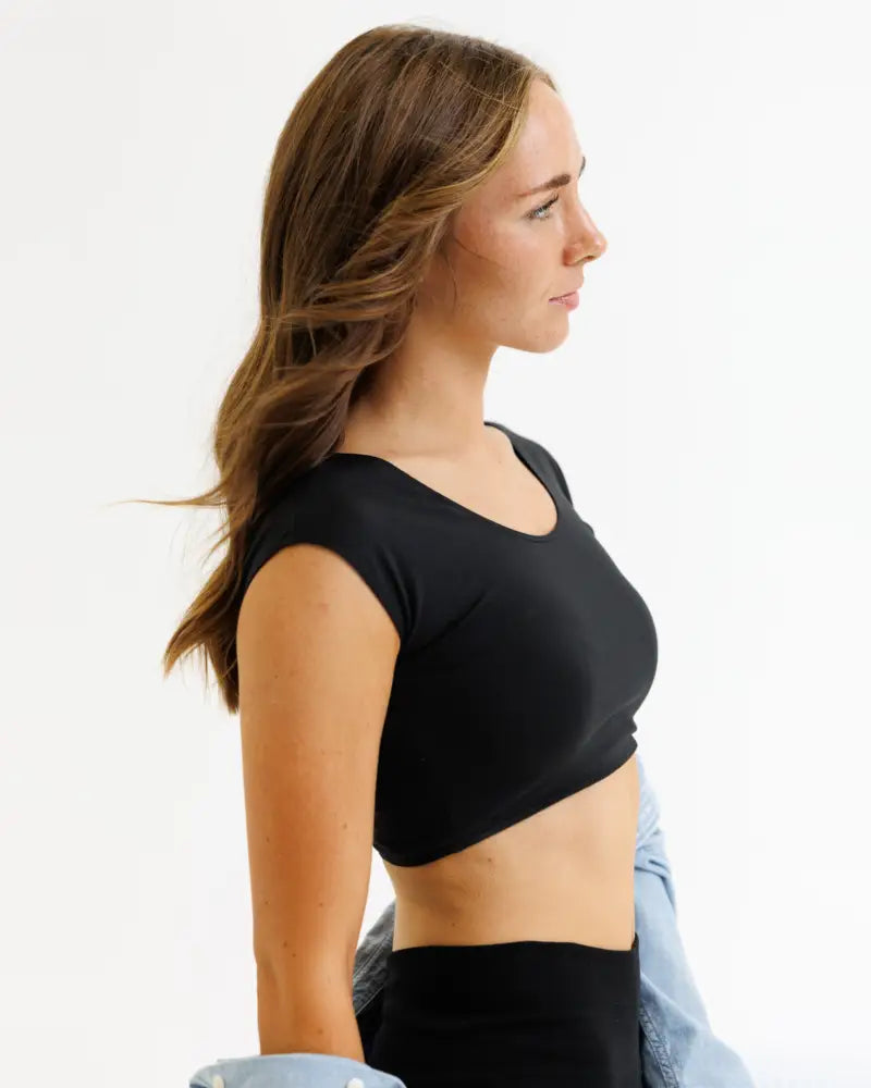 Black demi tri blend fitted crop tee with short sleeves and rounded scoop neckline for casual wear