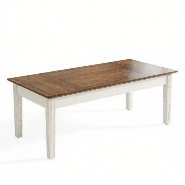 Un escritorio ejecutivo de oficina de 62 pulgadas de madera blanca y marrón con sobre rectangular de madera color marrón intenso y patas pintadas de blanco con surcos verticales.