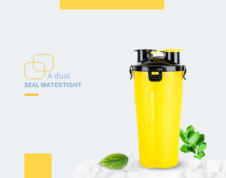 Leuchtend gelber Plastik-Trinknapf für Hunde mit schwarzem Deckel und Griff, ausgelegt als faltbarer Futter- und Trinknapf.