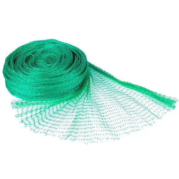 Red para jardín anti-aves de polietileno (PE) de uso pesado, verde, enrollada y parcialmente desenrollada, de 13 por 33 pies.