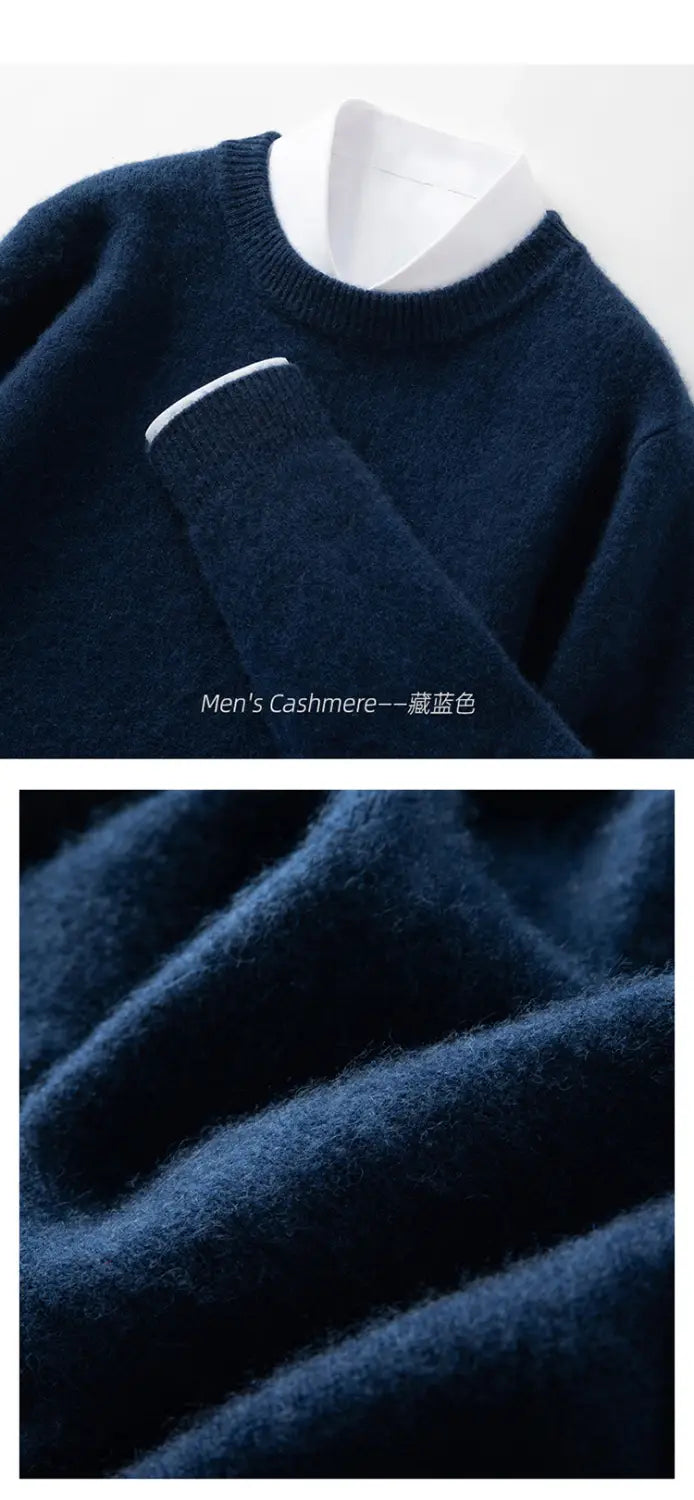 Herren-Einfarb-Strickpullover im Slim Fit aus tiefem Marineblau-Kaschmir mit weicher, samtiger Textur und subtilen weißen Zierstreifen entlang der Bündchen.