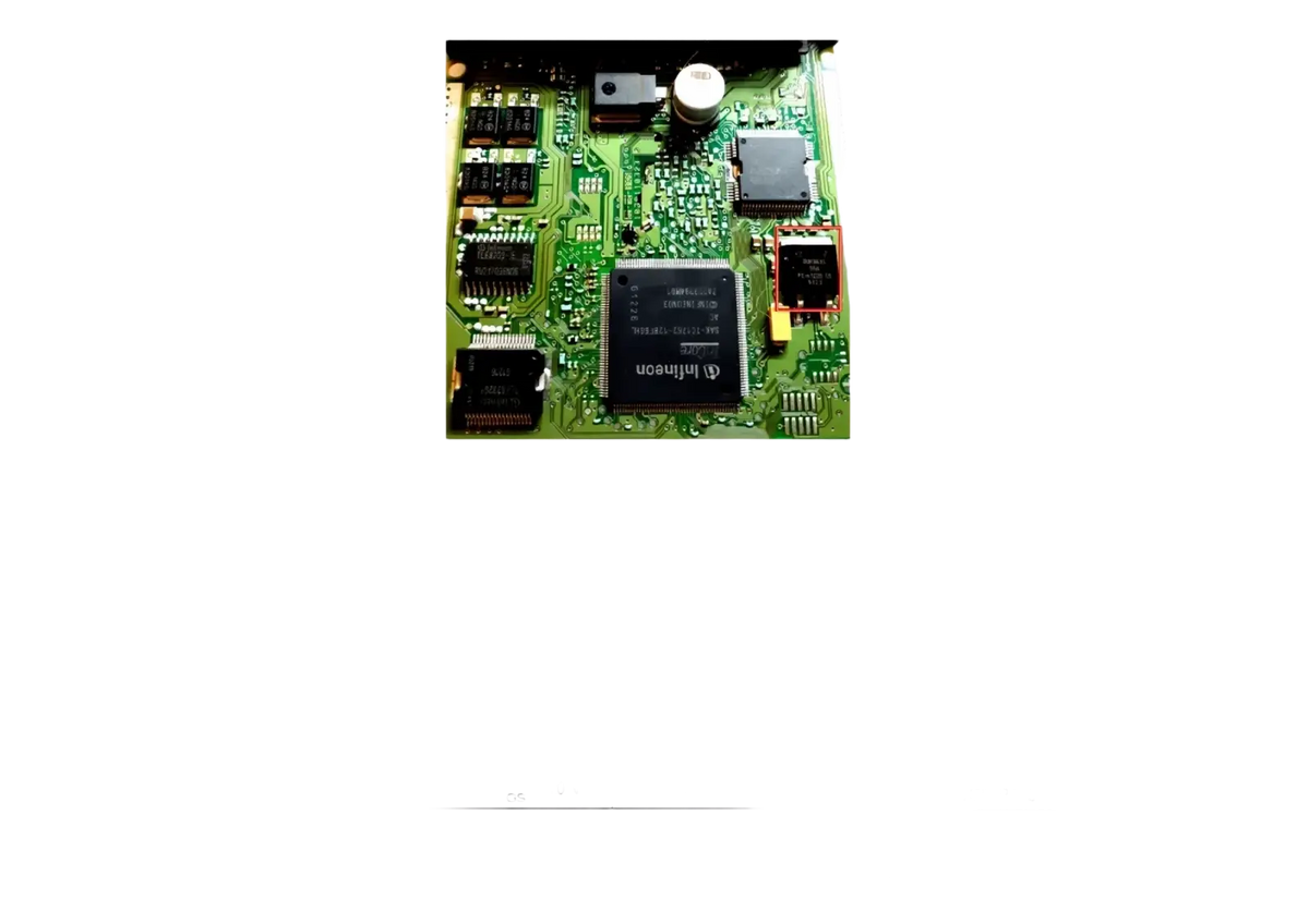 Green circuit board with black integrated circuits and silver solder points for ecu datasheet 2.0 repair software and schematics