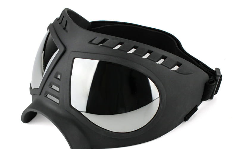 black plastic large dog goggles with uv protection and windproof reflective silver lenses designed for ski eyewear.