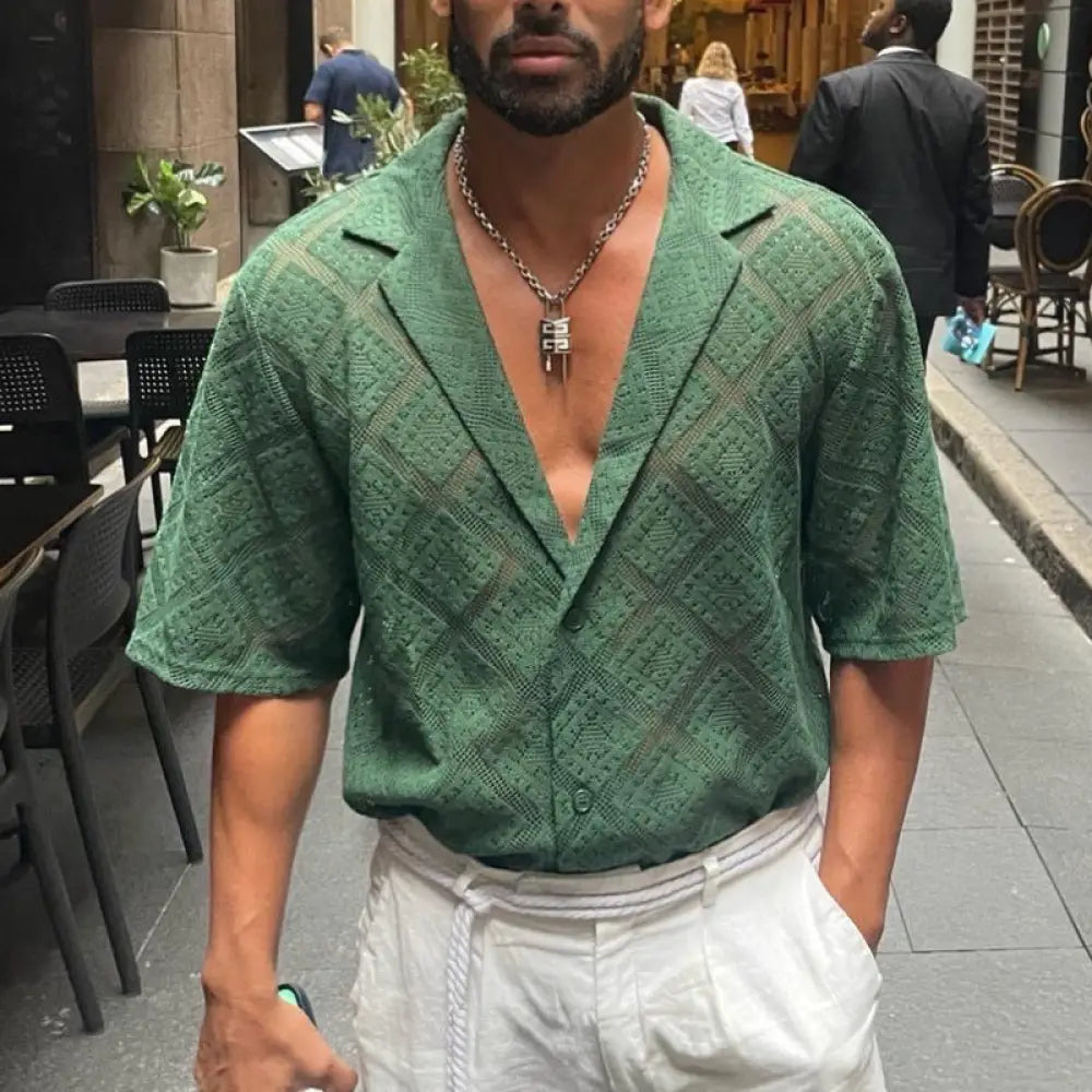 Men’s breathable green short-sleeved shirt with diamond textured weave and button-front design