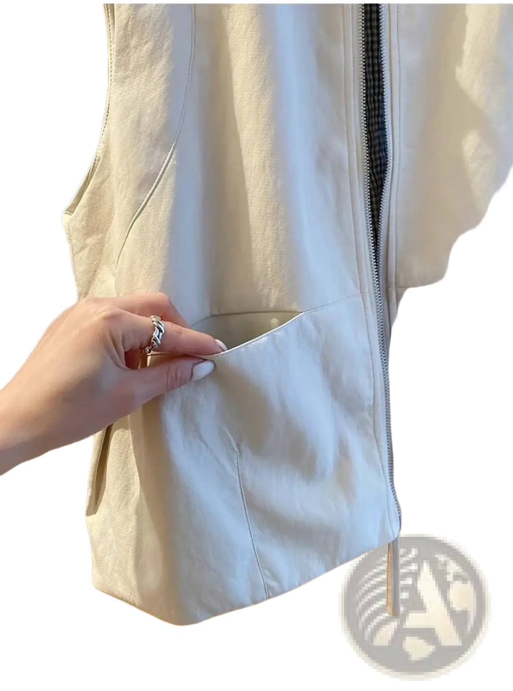 Cream-colored faux leather sleeveless vest for women with front zipper and zippered side pockets casual outerwear