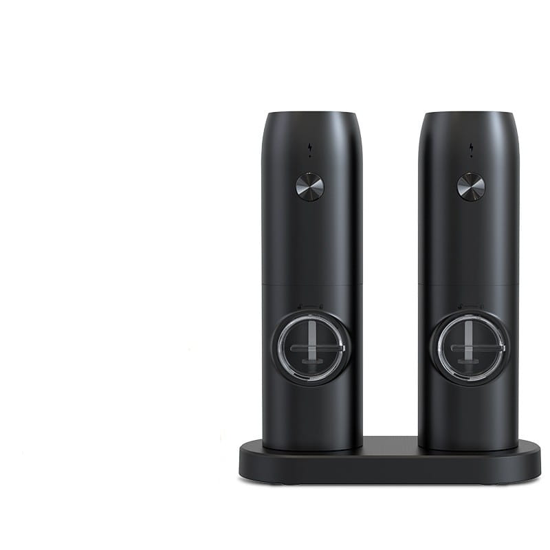Deux supports élégants noirs et cylindriques de moulin électrique à poivre et à sel, avec accents circulaires métalliques, recharge sans fil rechargeable type C et design minimaliste.