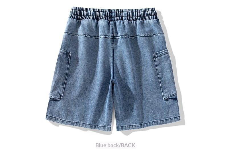 blue denim cargo shorts in light wash featuring an elastic waistband and two side pockets suitable for streetwear.