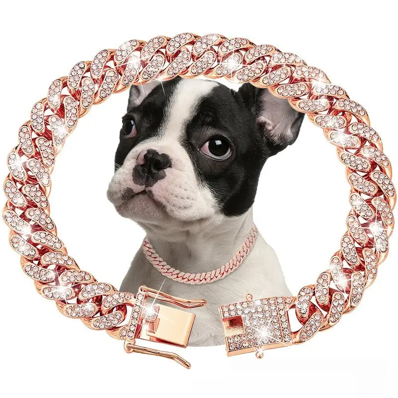 Collier choker pour chien en diamant incrusté plaqué or rose, de type chaîne, avec une boucle assortie issue de la collection de colliers pour chien « Diamond Cuban Link ».