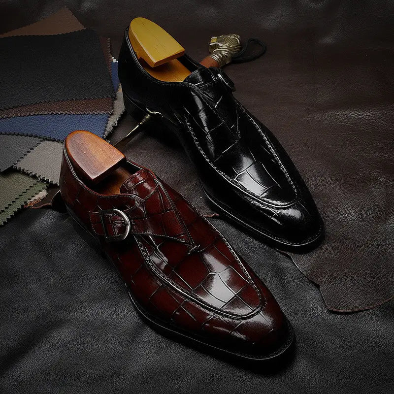 Men’s premium cowhide leather pointed toe low top shoes in burgundy crocodile-embossed with silver monk strap buckle.