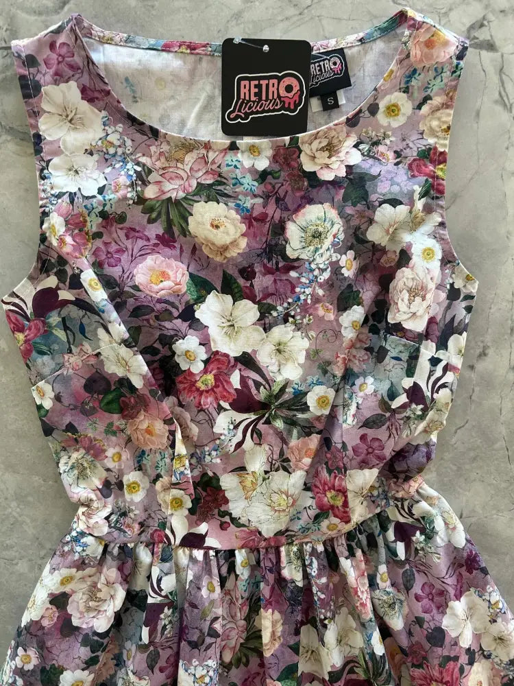 Vintage floral cotton midi dress with pockets sleeveless floral print in soft pink purple and white with gathered waist