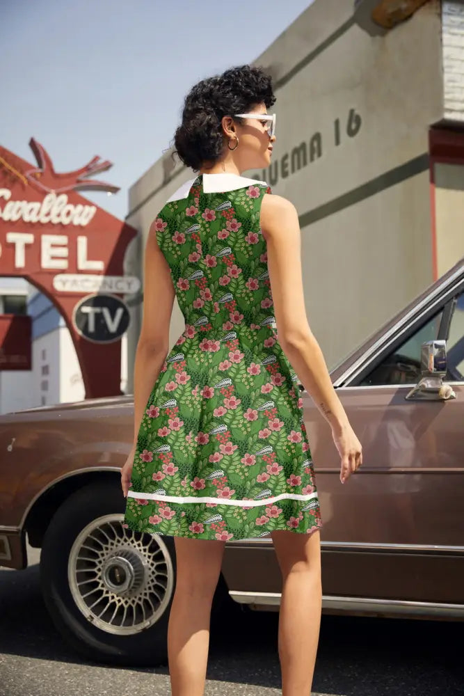 Retro green floral a line cotton dress sleeveless with pink flowers white trim and peter pan collar