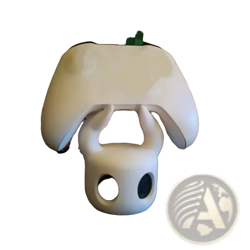 White glossy plastic universal desktop skull knight game controller stand with horn-like protrusions and black eye holes