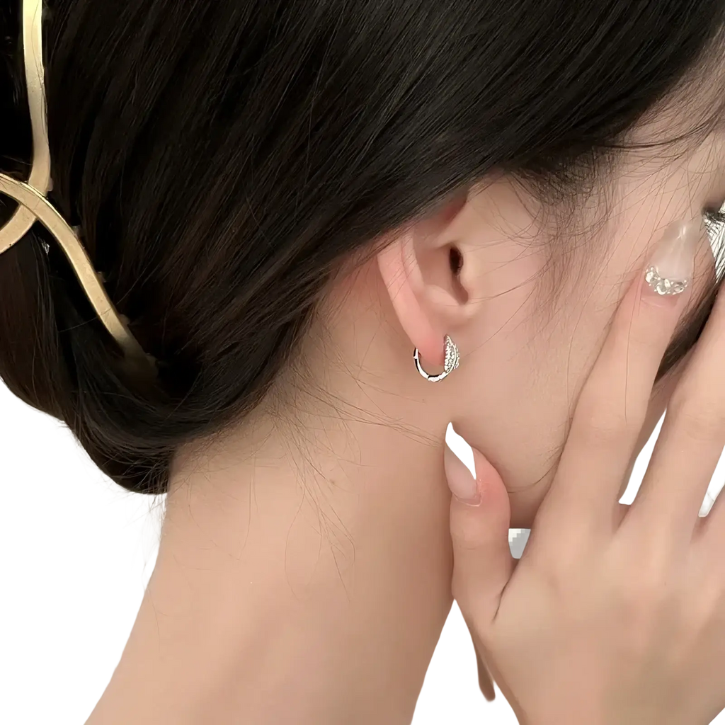 Silver huggie earring with delicate textured surface in gold leaf crystal hoop earrings stainless steel design