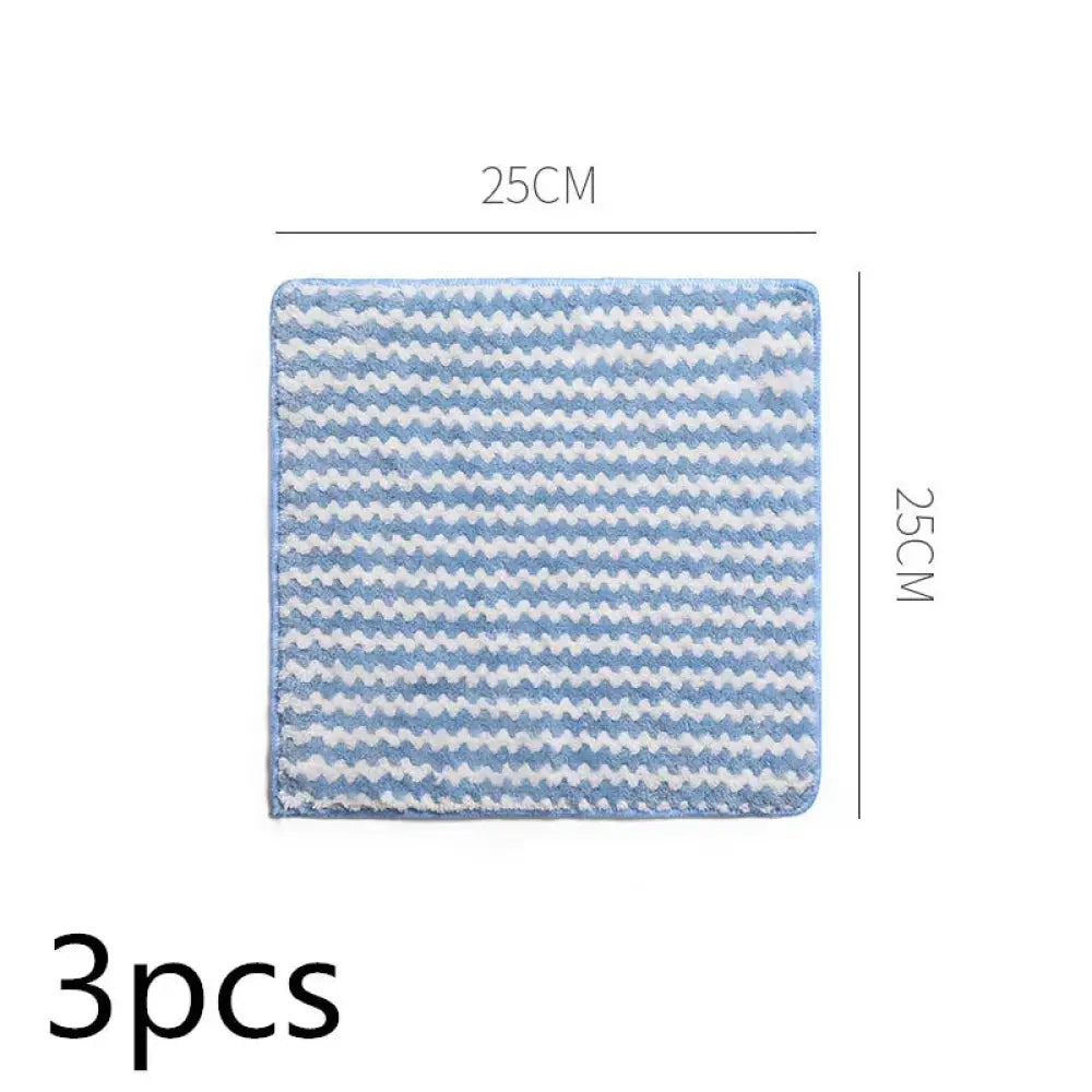 Super absorbent coral fleece kitchen cleaning cloth in light blue and white zigzag microfiber, 25cm by 25cm square