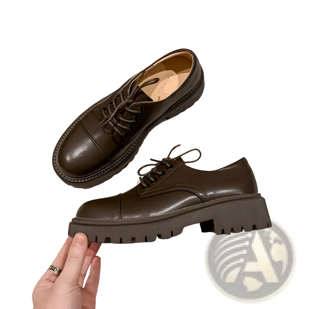 Dark brown leather platform oxford shoes british style with chunky textured rubber sole made of cowhide