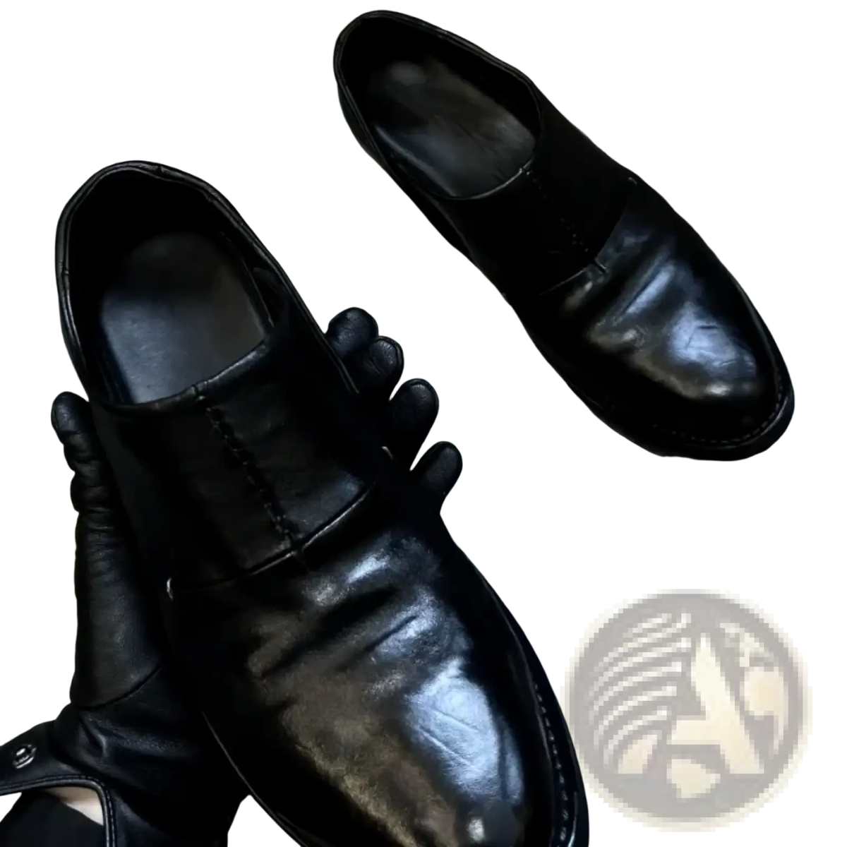 Men black leather vintage slip on dress shoes with a polished finish and detailed visible stitching