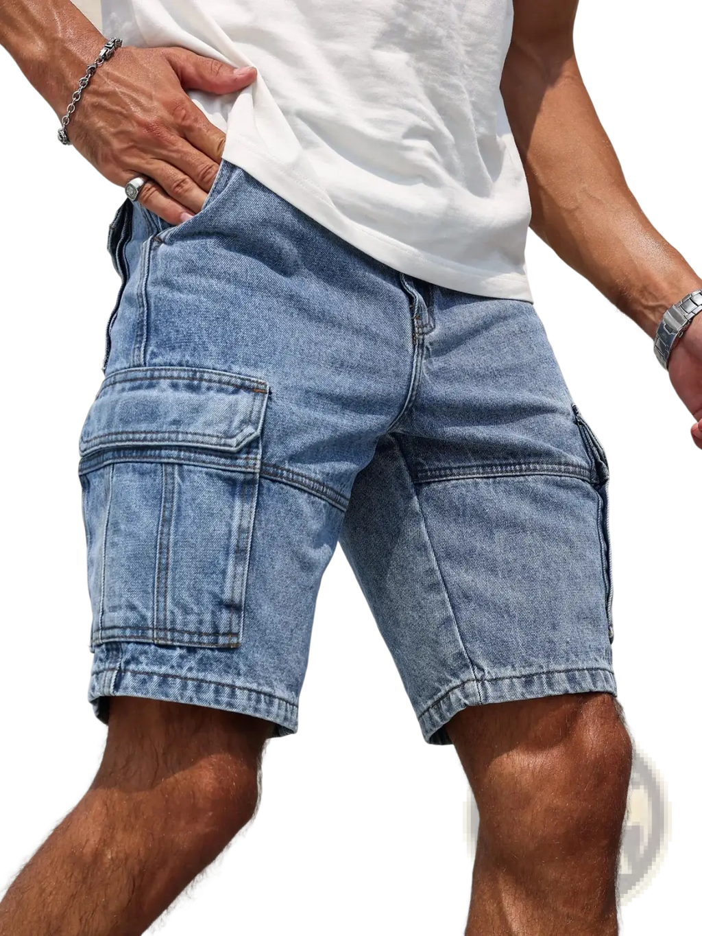 Men blue denim cargo shorts in light wash with multiple pockets and a casual relaxed fit in regular cut