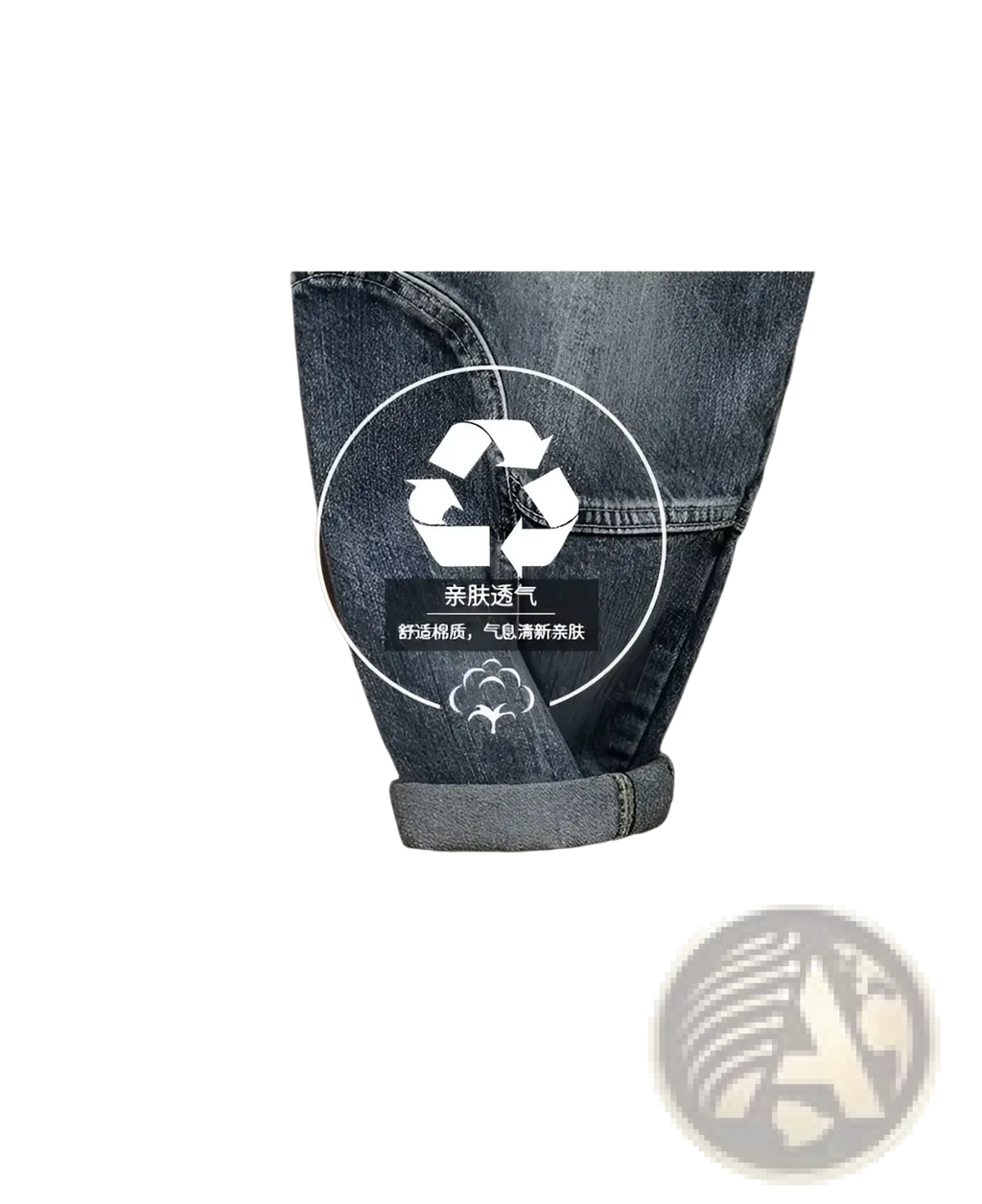 Men denim cargo jeans in blue denim with a relaxed baggy fit and rolled cuffs for casual loose wear