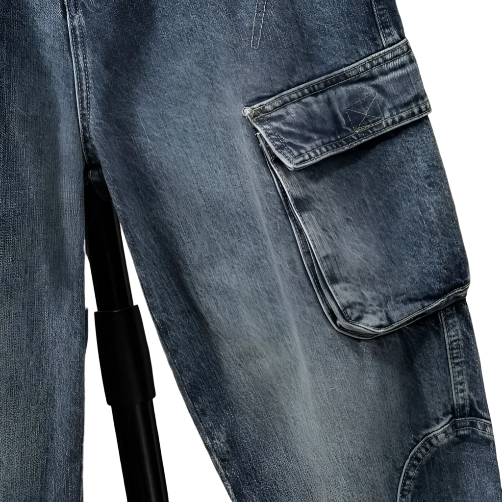 Men denim cargo jeans casual loose pants in dark-wash denim with rugged fabric and prominent flap pockets