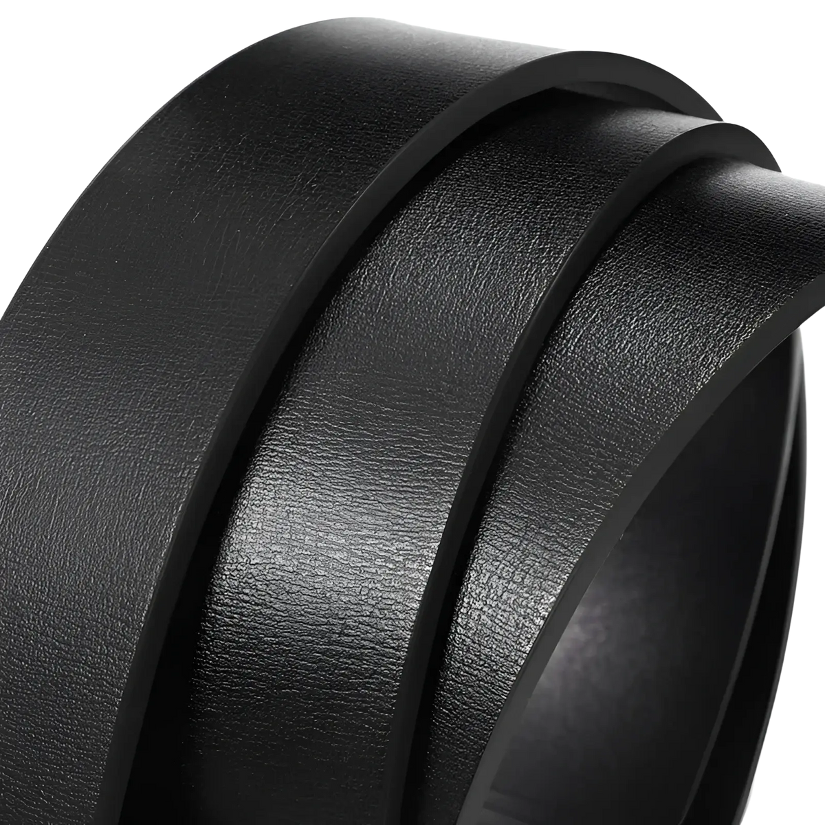 Black leather men leather belt automatic buckle with smooth textured surface and clean stitching for casual use