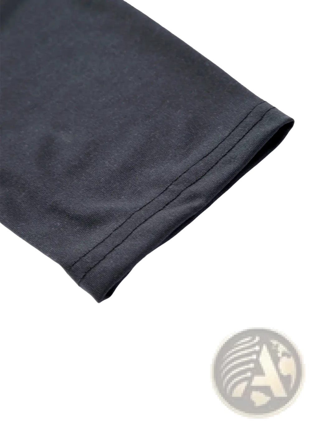 Black cotton men moisture wicking long sleeve crew neck t shirt sleeve with neatly stitched hem