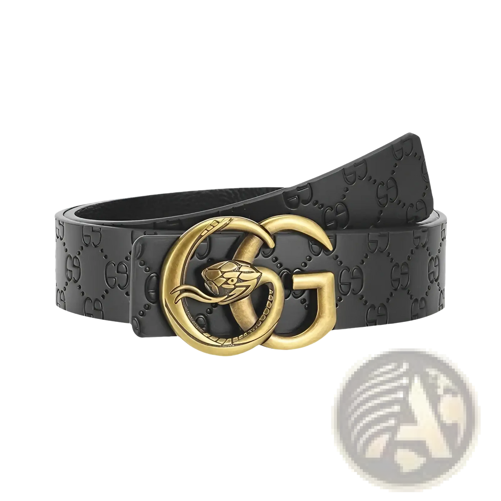 Men snake buckle leather belt in black with gold-tone snake-embossed GG logo buckle made of leather