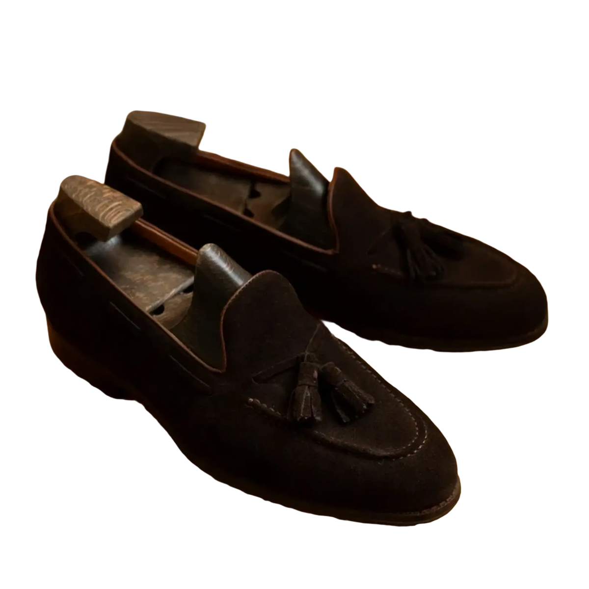 Men suede tassel loafers slip on casual shoes in black with dark brown leather accents and tassel details