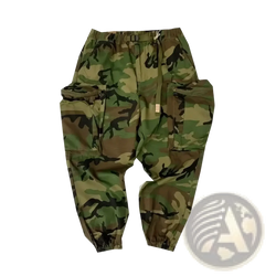 Men tactical camouflage cargo pants in green and brown with multiple pockets designed for durability and utility