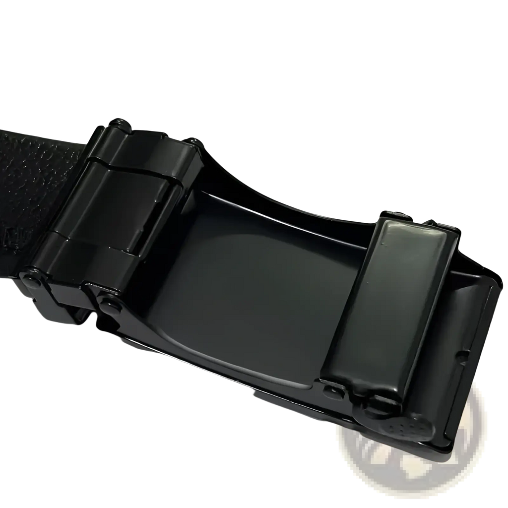Black plastic automatic buckle on textured leather strap for men’s automatic buckle leather belt