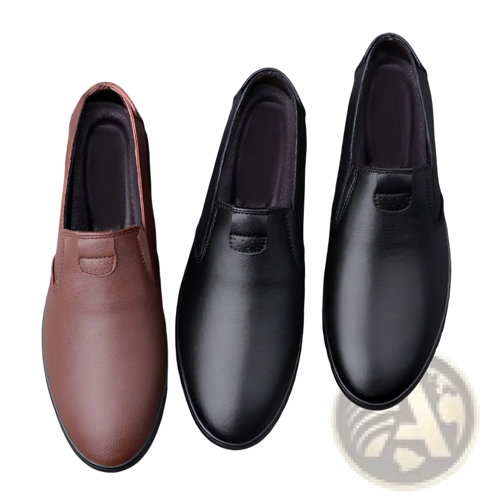 Men’s black and brown leather slip-on korean style breathable hiking shoes with a sleek minimalist design
