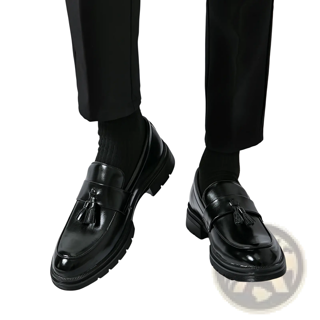 Men’s breathable black patent leather tassel loafers with chunky sole for stylish formal and casual wear