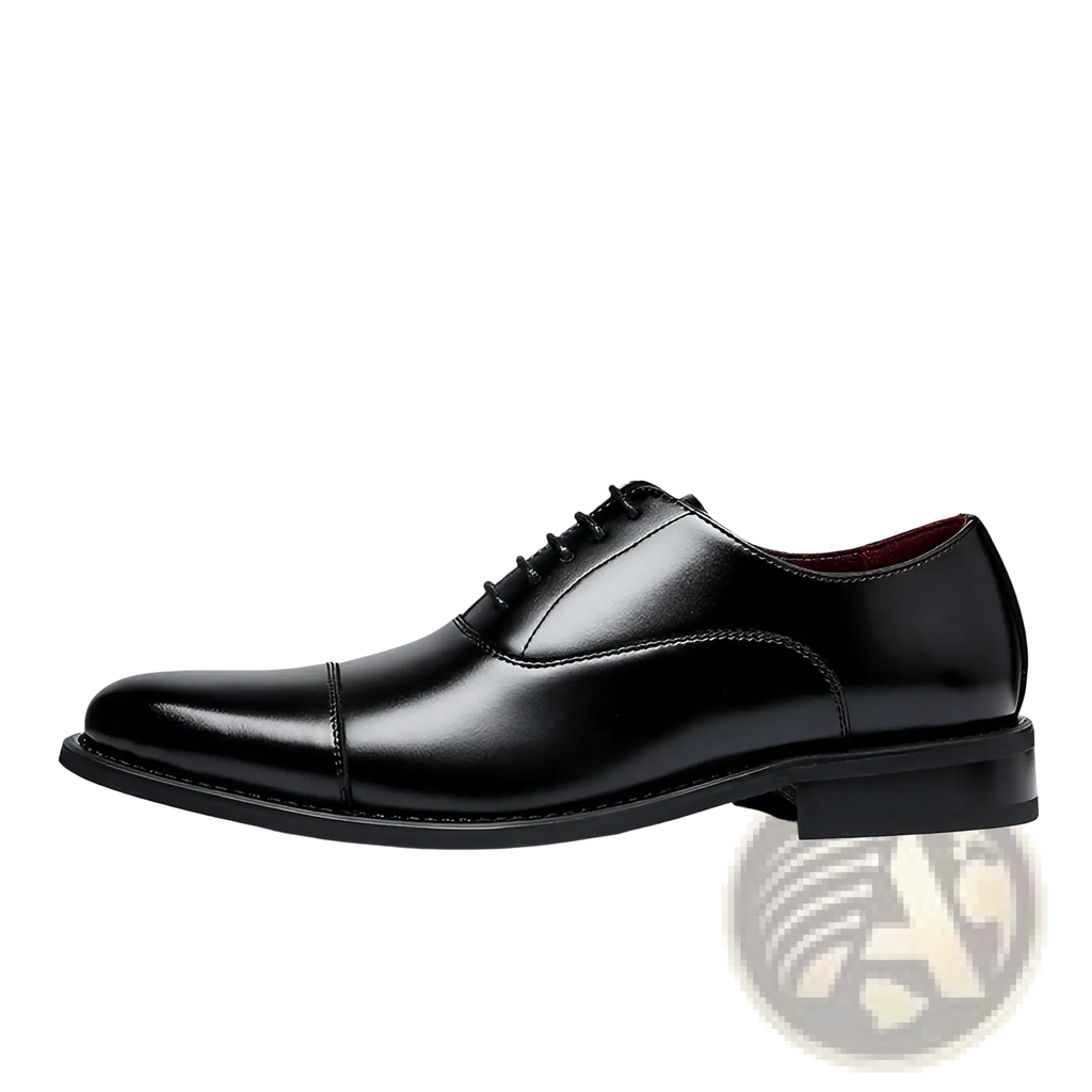 Men’s british leather cap toe oxford shoe in black patent leather with polished finish and burgundy lining