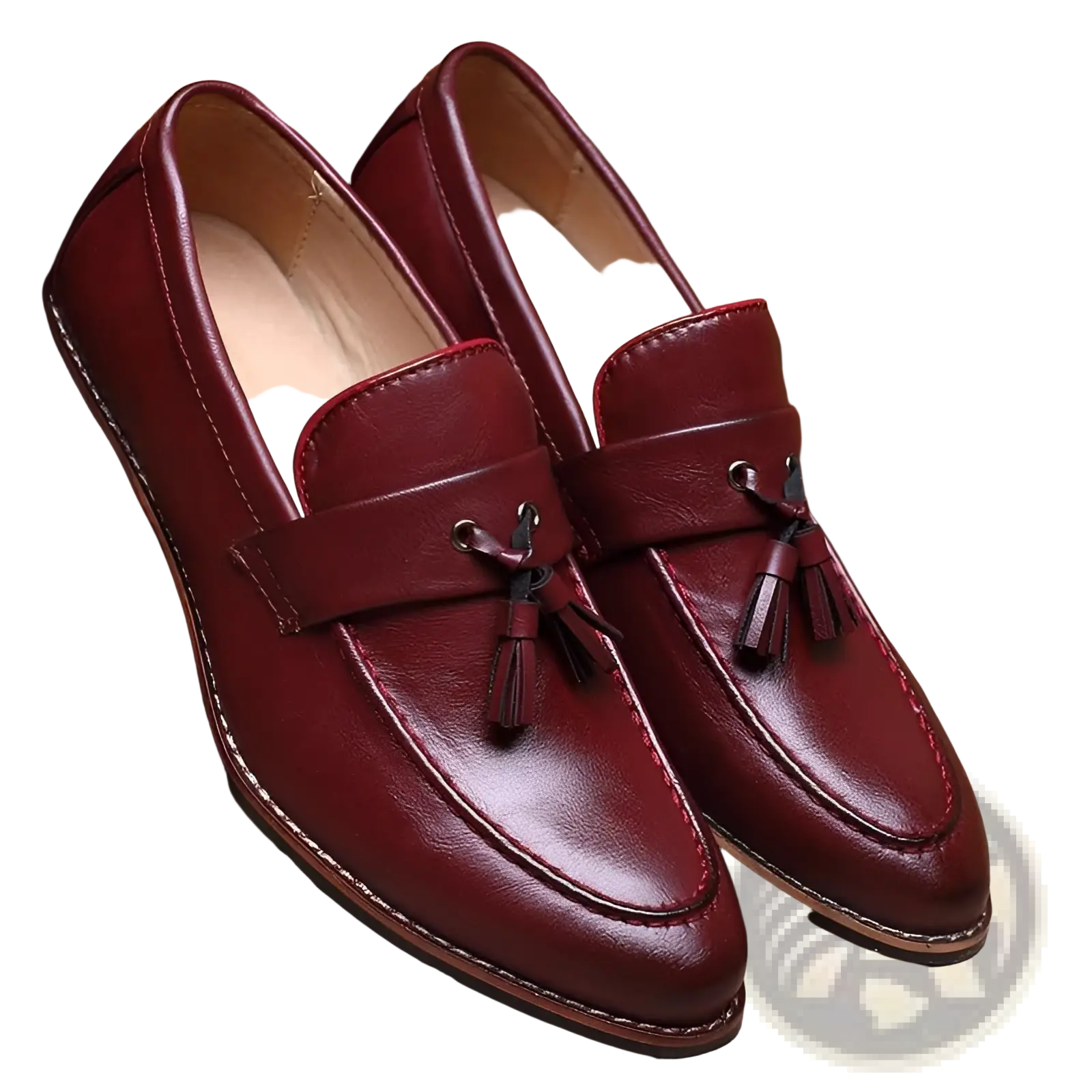 Men’s British retro burgundy leather tassel loafers with polished finish and contrasting stitching