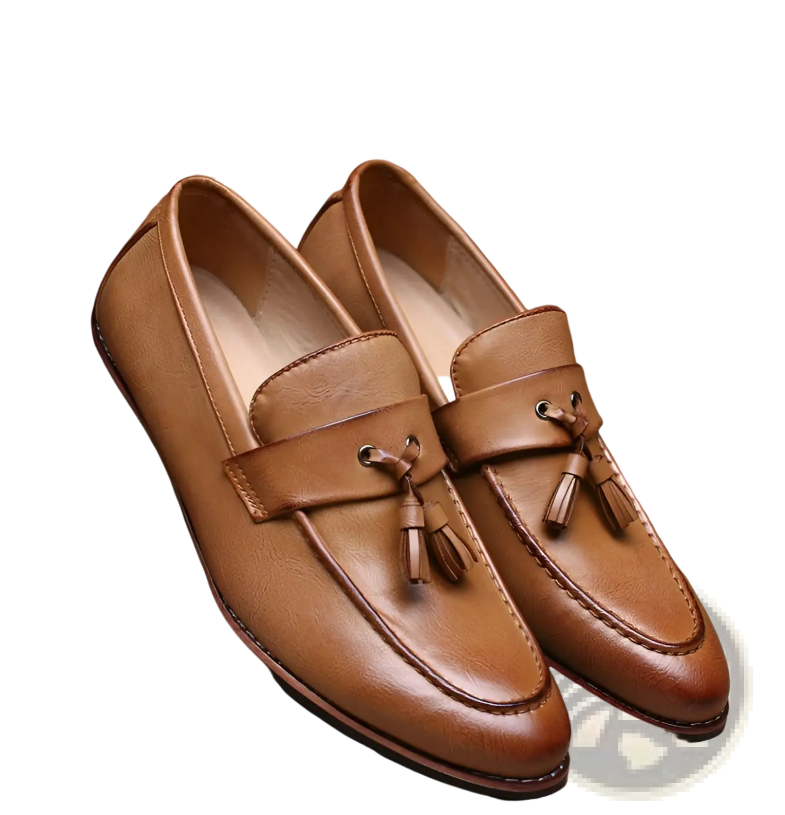Men’s british retro tassel leather loafers in tan with decorative tassels and classic moccasin design