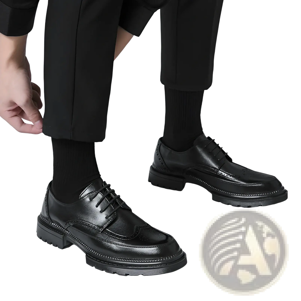 Men’s British style black leather brogue oxford shoes with chunky rubber sole for formal and casual wear