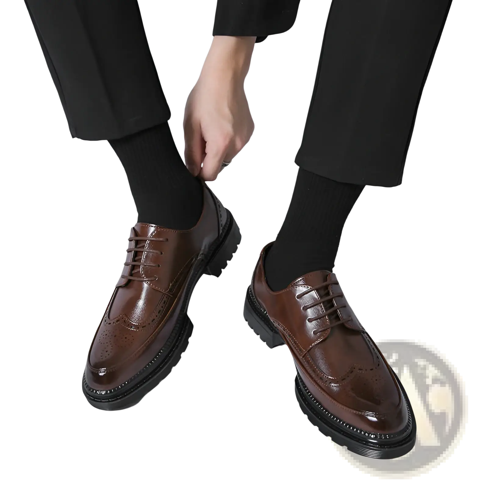 Men’s british style brown leather brogue oxford shoes with glossy finish and chunky black rubber soles