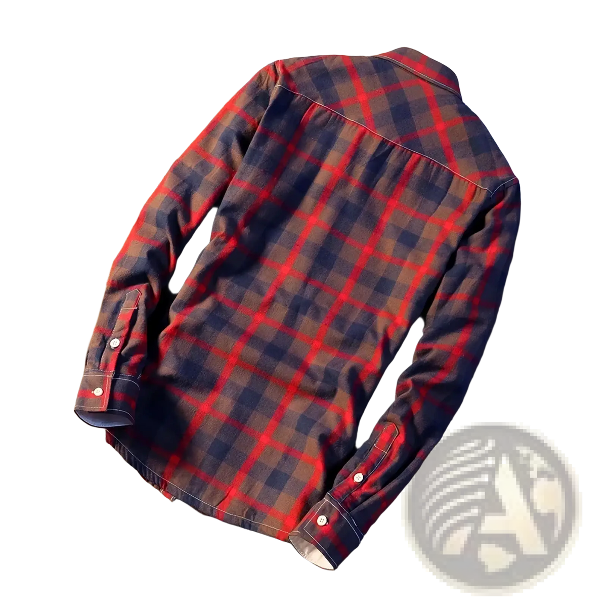 Men’s fleece lined plaid flannel shirt in red and dark blue with long sleeves and buttoned cuffs