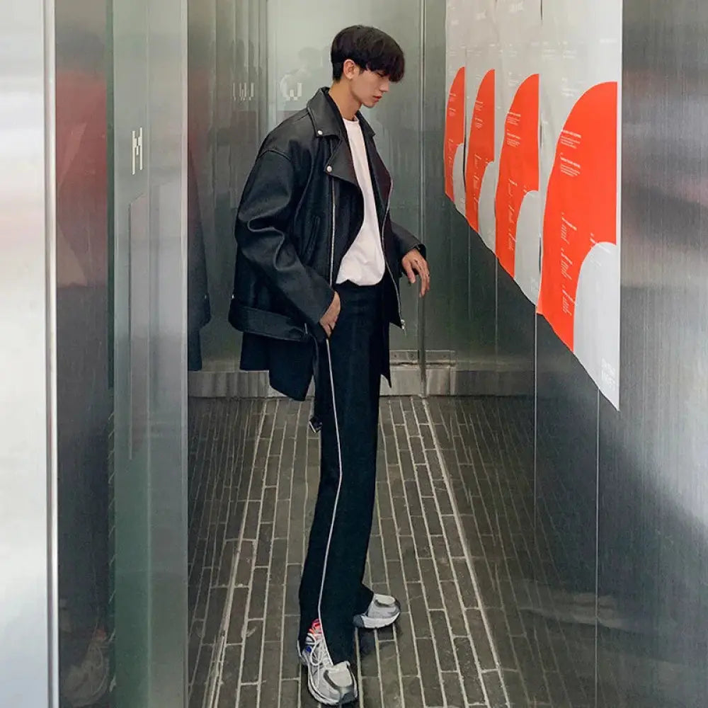 Men’s slim fit oblique zipper black leather moto jacket with silver zippers and slightly oversized fit