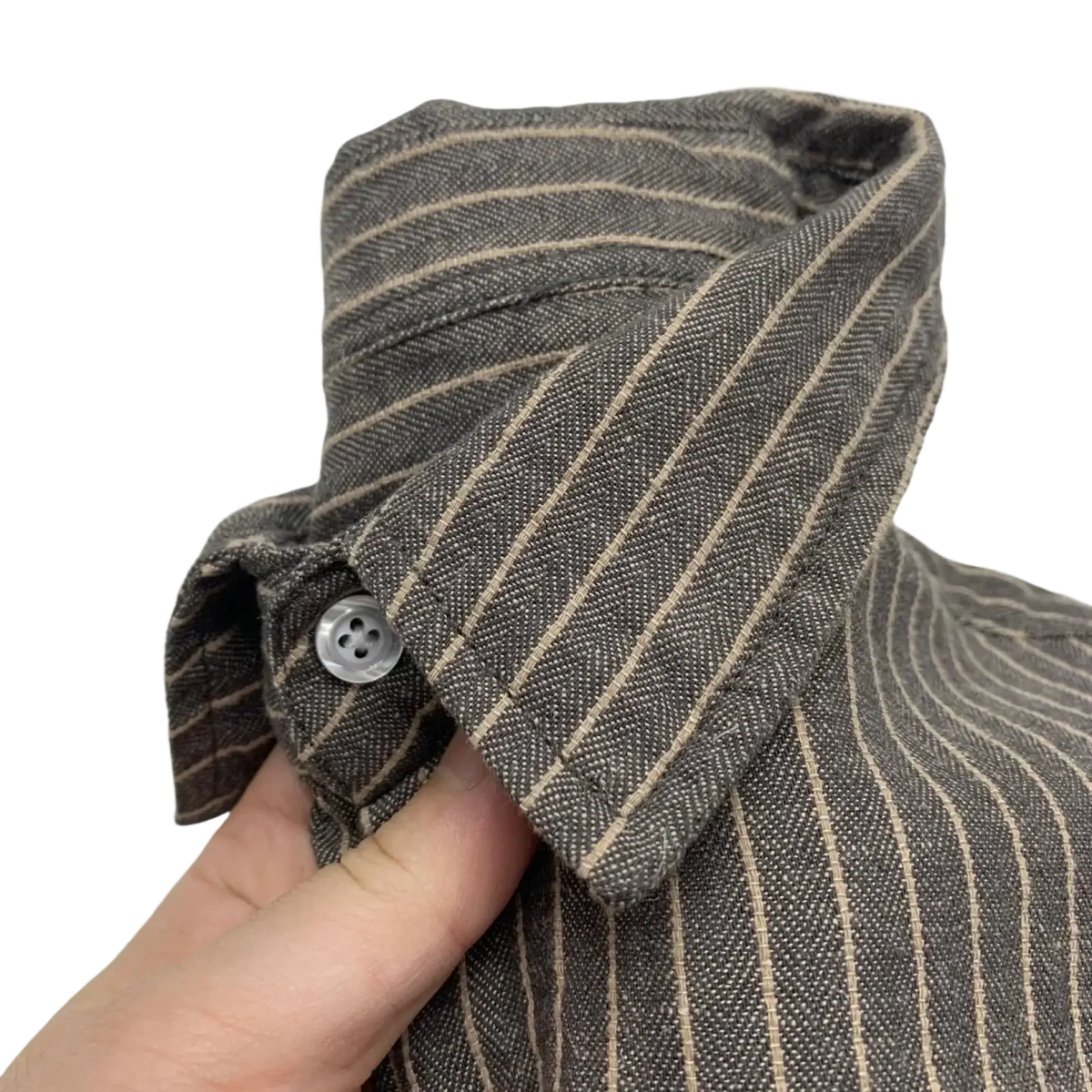 Men’s linen cotton striped casual shirt with a dark gray and beige pinstripe collar and silver four-hole button