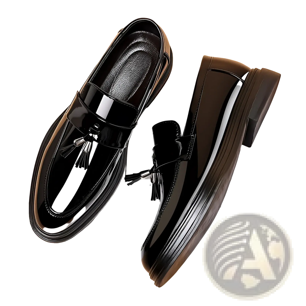 Men’s plus size black patent leather loafers with glossy finish and decorative tassels for business casual wear