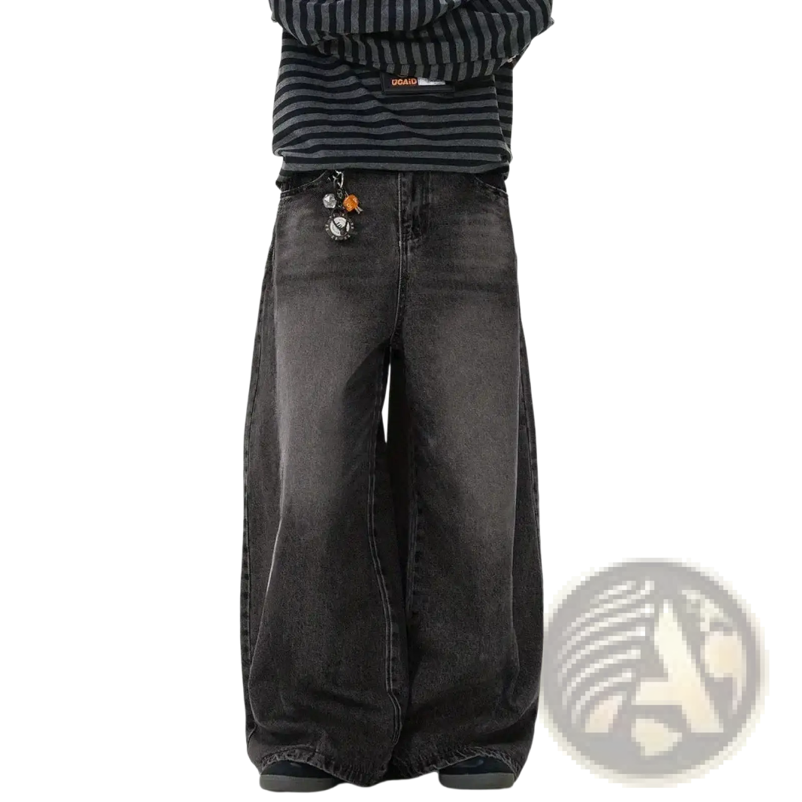 Men’s premium relaxed wide leg denim jeans in dark gray with a faded wash and decorative keychain on the front pocket