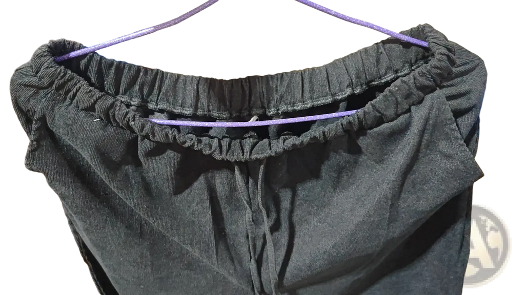 Men’s relaxed fit corduroy jogger trousers in dark gray with elastic waistband and drawstring for comfort