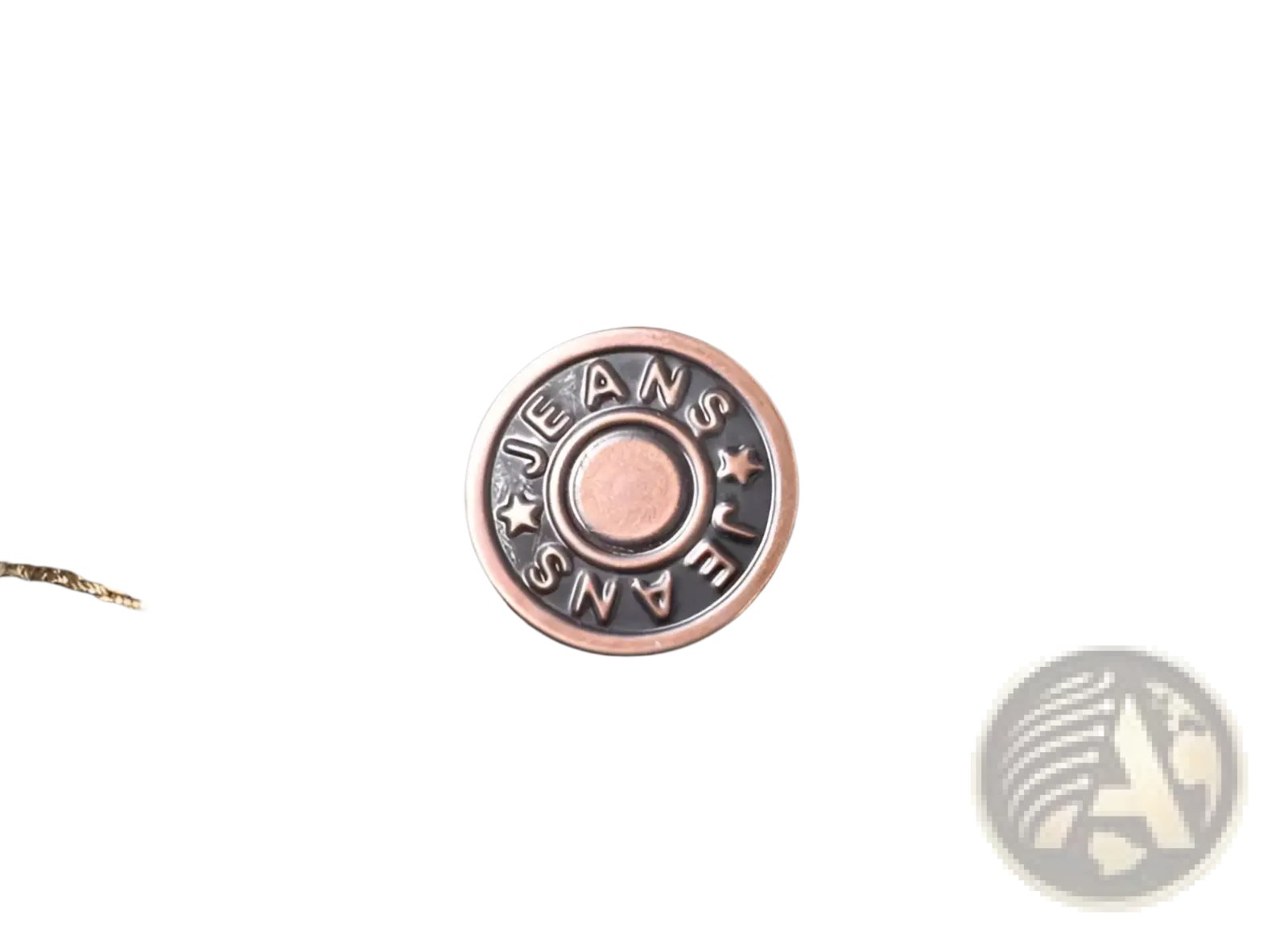 Copper-toned circular denim button with jeans engraved and star motifs on men’s stretch cotton straight blue jeans