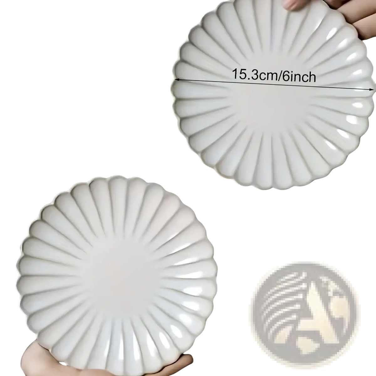 Nordic white ceramic scalloped dinner plate with sunburst pattern and glossy finish for elegant table settings