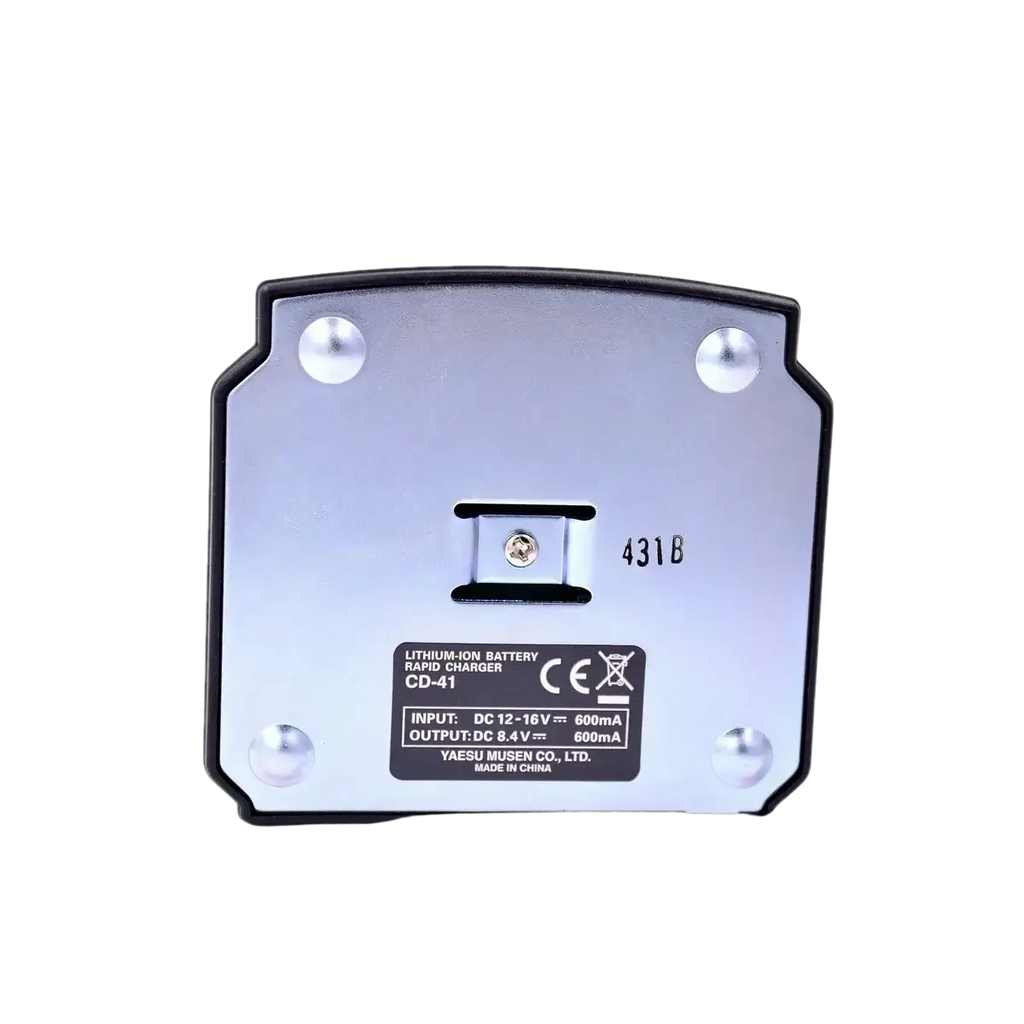 Original yaesu cd41 silver-colored metal lithium-ion rapid charger with black trim for vx8dr ft5d radios