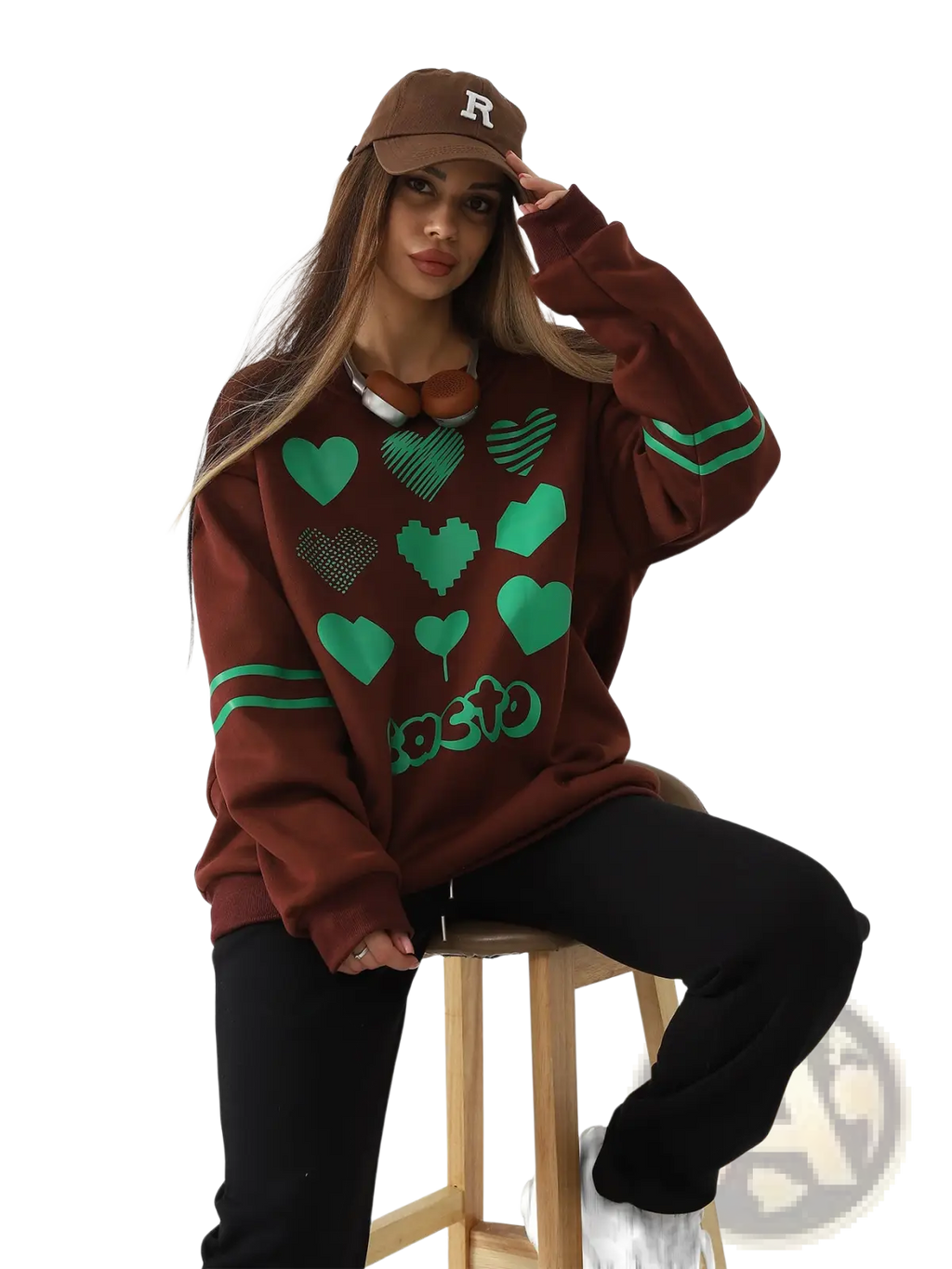 Brown oversized heart pattern graphic sweatshirt with green heart graphics and striped cuffs, casual cotton material