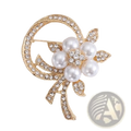 Gold-toned pearl floral brooch adorned with clear rhinestones and imitation pearls for luxury unisex fashion pin