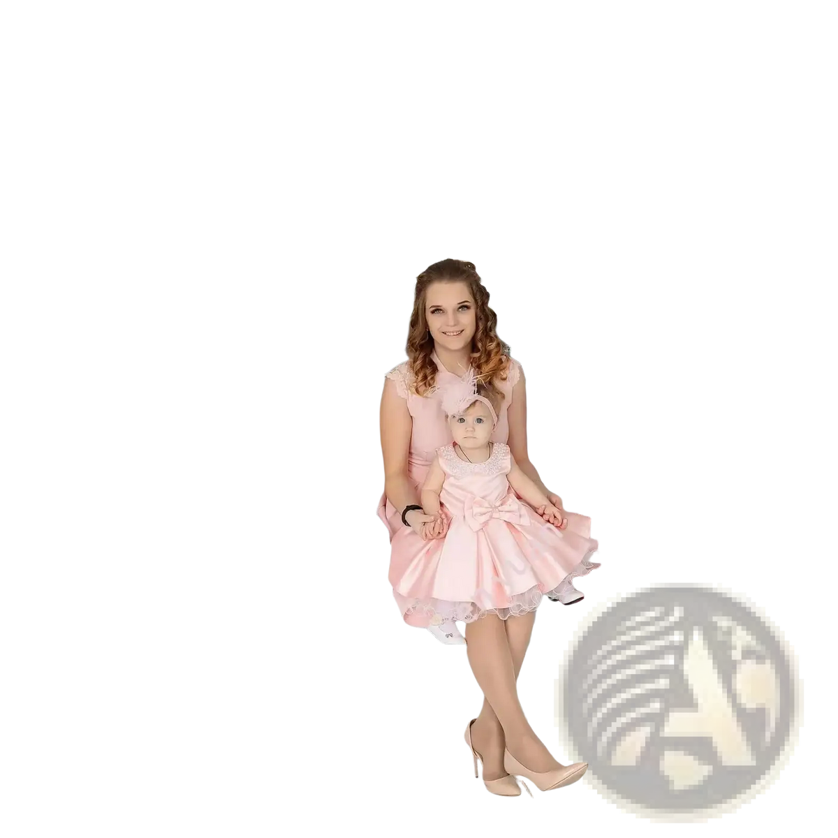 Pink bow balloon arch kit featuring pink polka-dot balloons and large bow decorations for party decoration