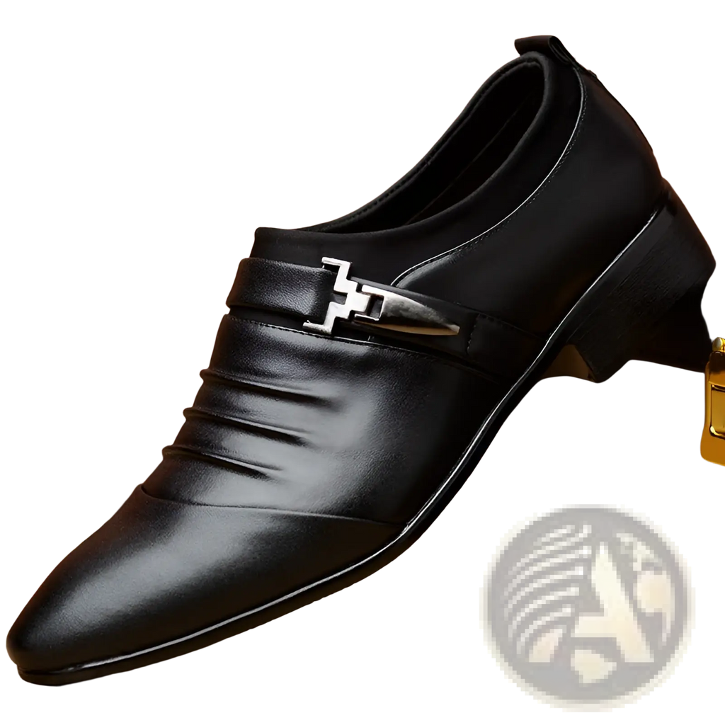 Pointed white leather formal shoes with a silver h-shaped buckle and black leather men’s dress shoe detail