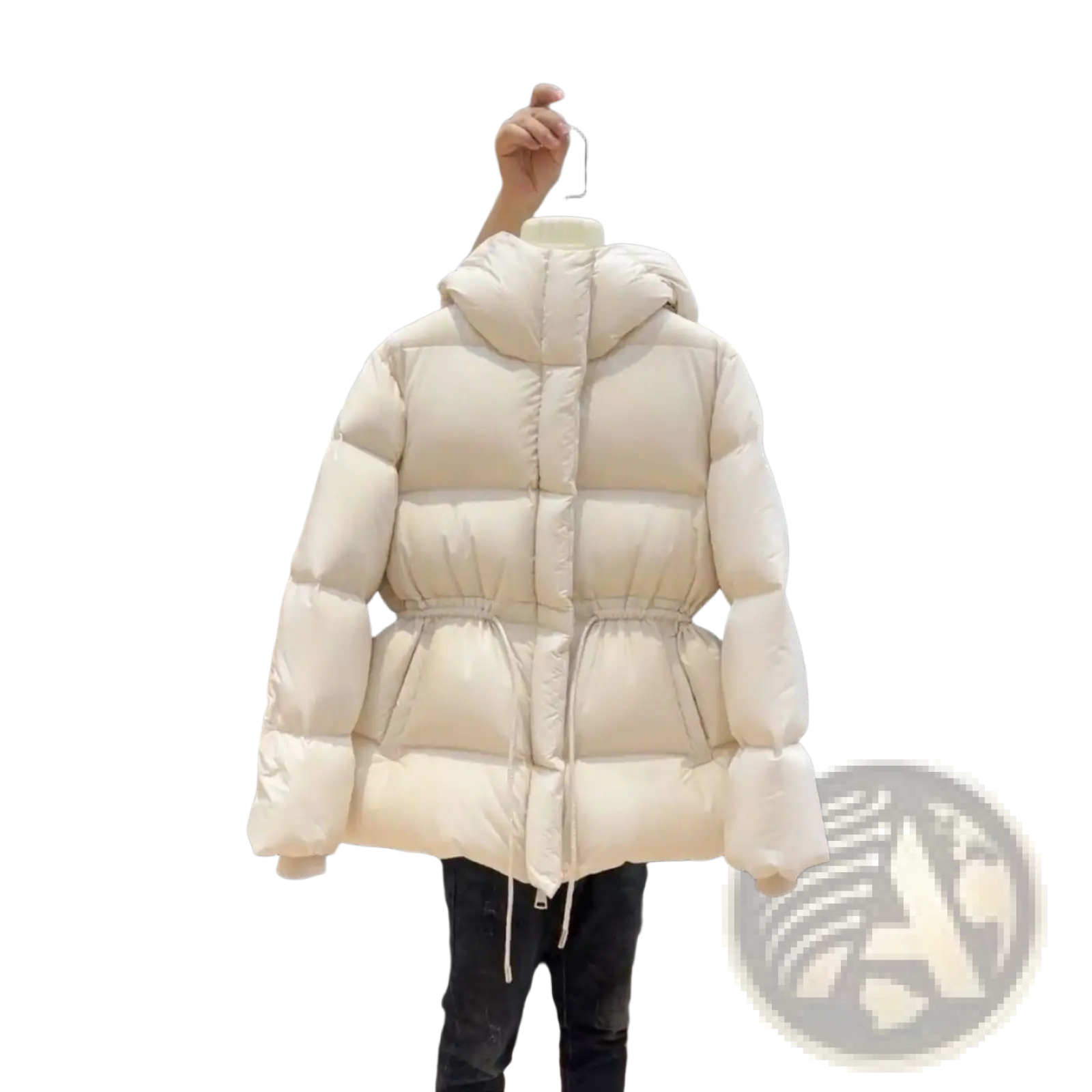Cream-colored hooded puffer jacket for women made of quilted cotton with drawstring waist and long sleeves